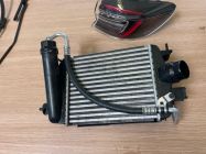 Ladeluftk�hler mit Anbauteilen<br>RENAULT CLIO V (BF) TCE 90